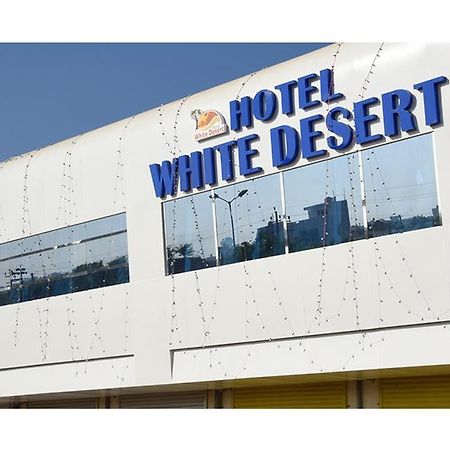 Hotel White Desert Bhuj Eksteriør bilde